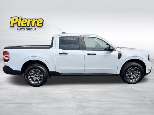 Space White Metallic 2026 Ford Maverick XLT