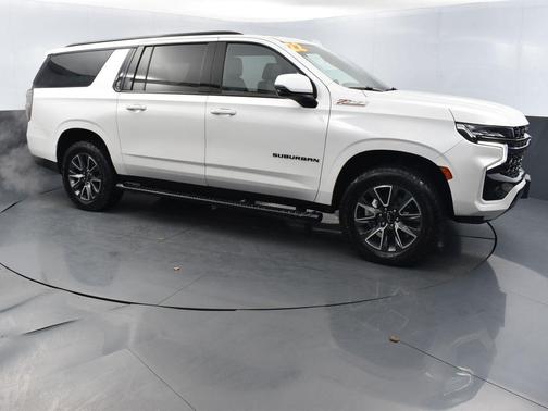 2022 Chevrolet Suburban 4WD Z71