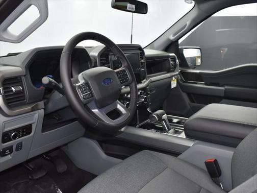 2025 Ford F-150 Lightning XLT