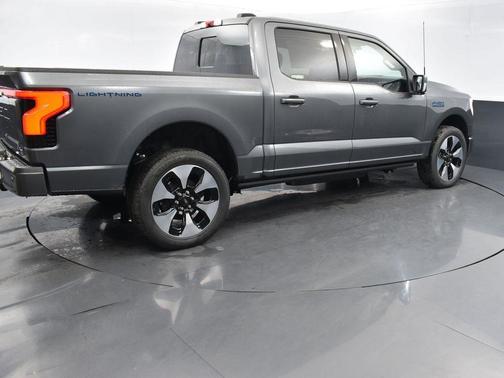 2025 Ford F-150 Lightning Platinum