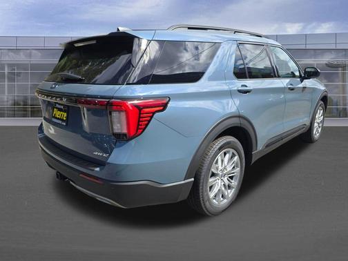 Vapor Blue Metallic 2026 Ford Explorer Active