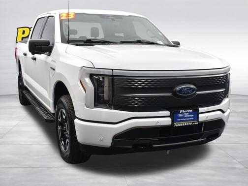Oxford White 2023 Ford F-150 Lightning XLT