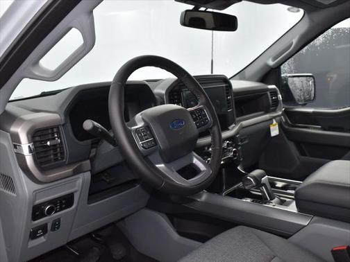 2025 Ford F-150 Lightning XLT