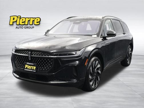 Infinite Black Metallic Clearcoat 2026 Lincoln Nautilus Reserve