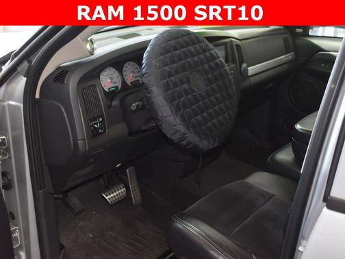 2005 Dodge Ram 1500 SRT-10 Quad Cab