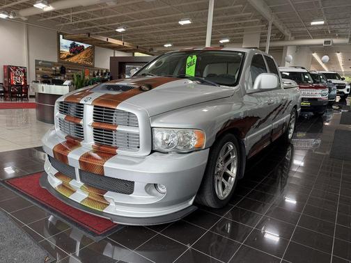 2005 Dodge Ram 1500 SRT-10 Quad Cab