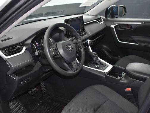 2022 Toyota RAV4 Hybrid LE