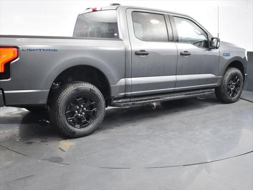 2025 Ford F-150 Lightning XLT