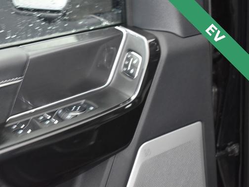 2025 Ford F-150 Lightning Platinum