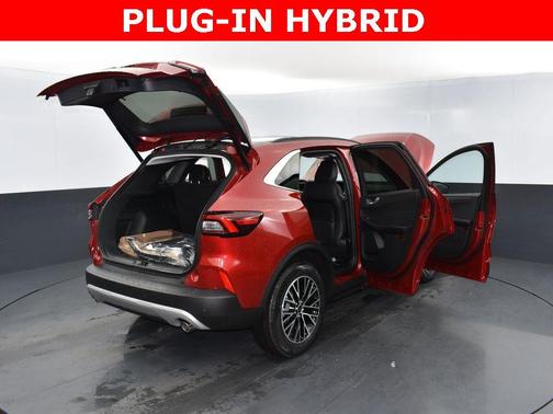 2025 Ford Escape PHEV SE