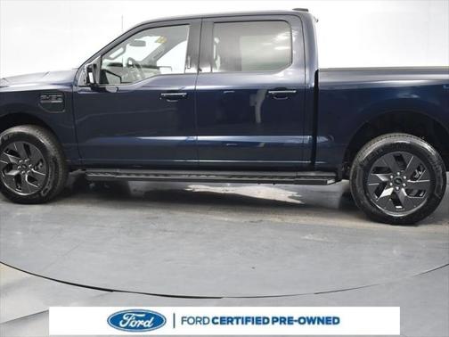 2023 Ford F-150 Lightning LARIAT