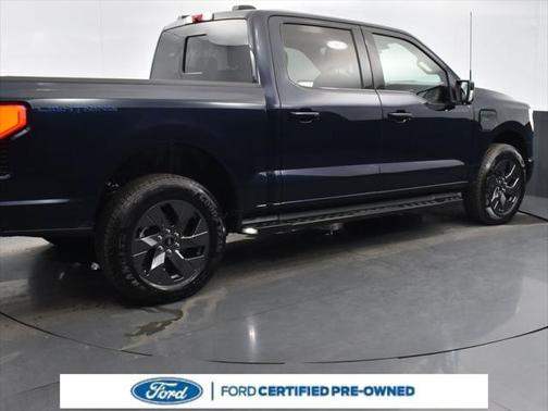 2023 Ford F-150 Lightning LARIAT