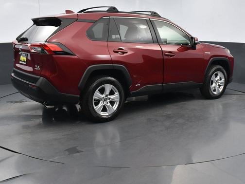 2019 Toyota RAV4 Hybrid XLE