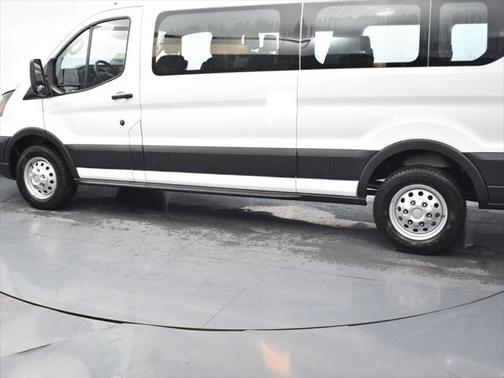2025 Ford Transit-350 XL