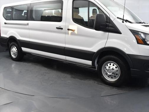 2025 Ford Transit-350 XL