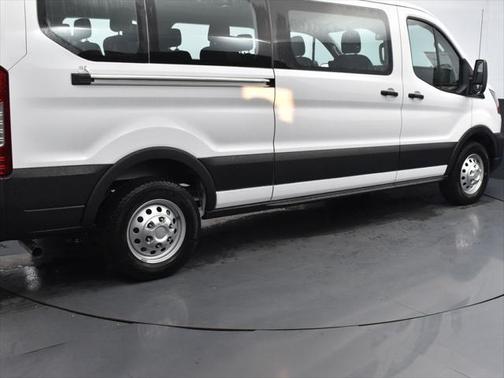 2025 Ford Transit-350 XL