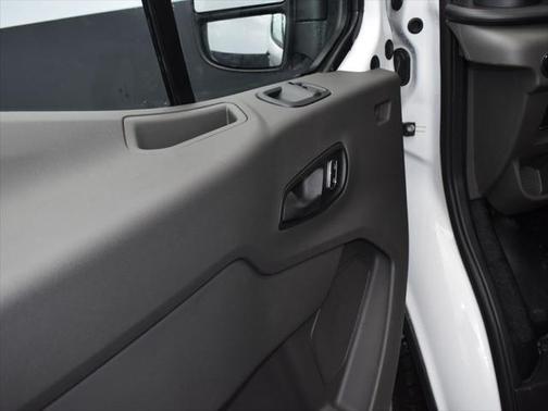 2025 Ford Transit-350 XL
