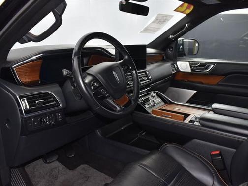 2022 Lincoln Navigator Black Label