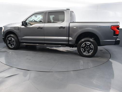 2023 Ford F-150 Lightning Pro