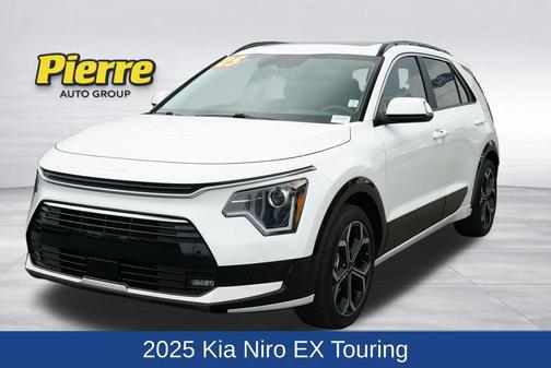 Snow White Pearl 2025 Kia Niro Touring