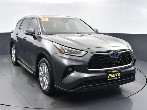 Magnetic Gray Metallic 2023 Toyota Highlander Hybrid Limited