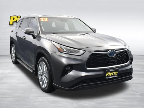 Magnetic Gray Metallic 2023 Toyota Highlander Hybrid Limited