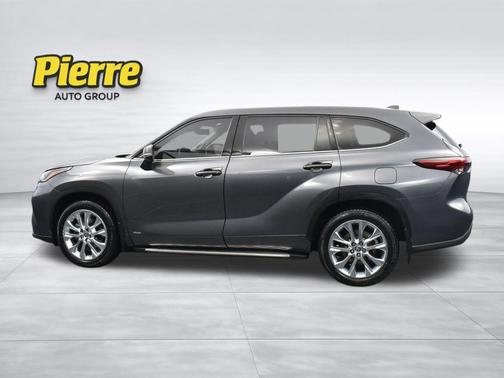 Magnetic Gray Metallic 2023 Toyota Highlander Hybrid Limited
