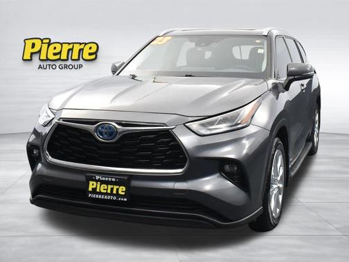 Magnetic Gray Metallic 2023 Toyota Highlander Hybrid Limited