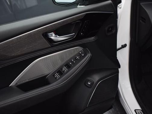 2023 Acura MDX Advance Package