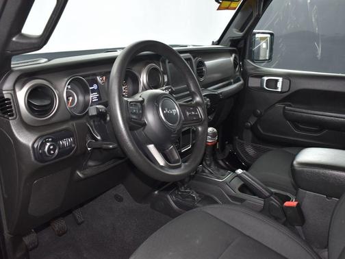 2022 Jeep Gladiator Sport