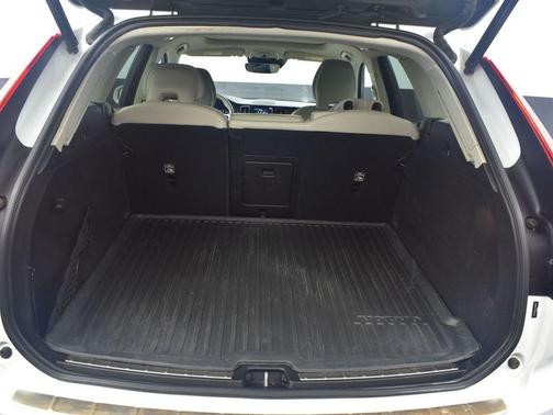 2020 Volvo XC60 T6 Inscription