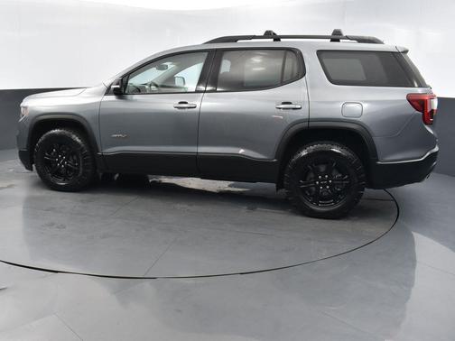 2022 GMC Acadia AWD AT4