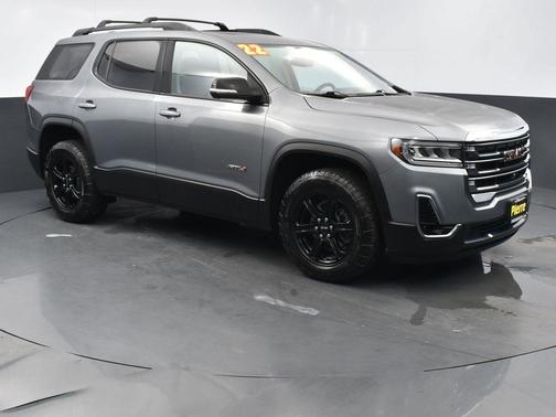 2022 GMC Acadia AWD AT4