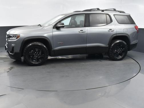 2022 GMC Acadia AWD AT4