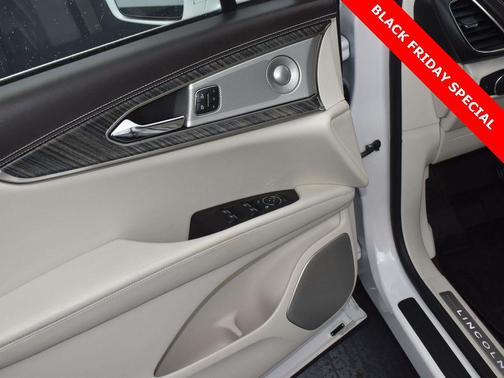 2019 Lincoln Nautilus Black Label