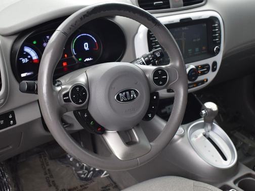 2017 Kia Soul EV Base