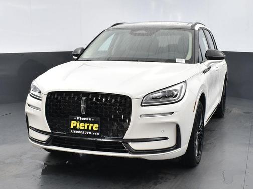 White 2025 Lincoln Corsair Grand Touring SUV