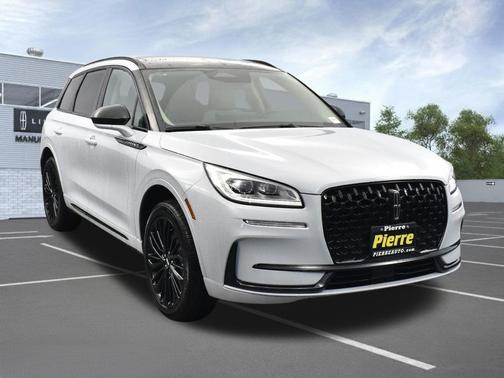 Crystal White 2025 Lincoln Corsair Grand Touring