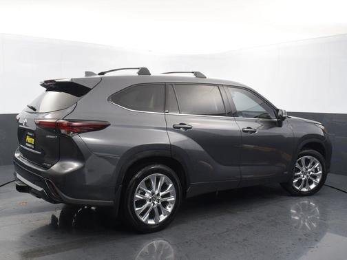 2024 Toyota Highlander Hybrid Limited