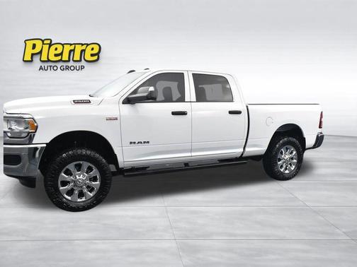 2021 RAM 2500 Tradesman Crew Cab 4x4 6'4' Box