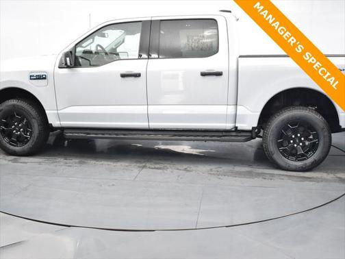 2025 Ford F-150 Lightning XLT