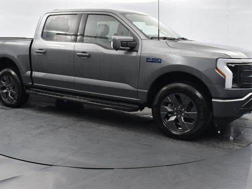 2025 Ford F-150 Lightning LARIAT