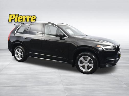 Onyx Black Metallic 2017 Volvo XC90 T5 Momentum