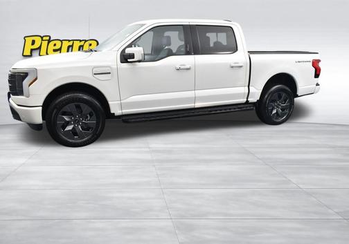 Star White Metallic Tri-Coat 2023 Ford F-150 Lightning LARIAT