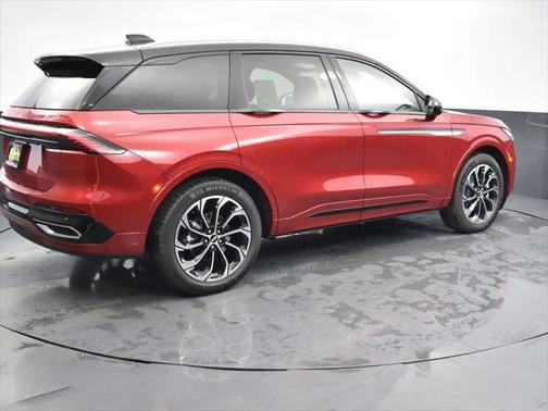 2025 Lincoln Nautilus Reserve