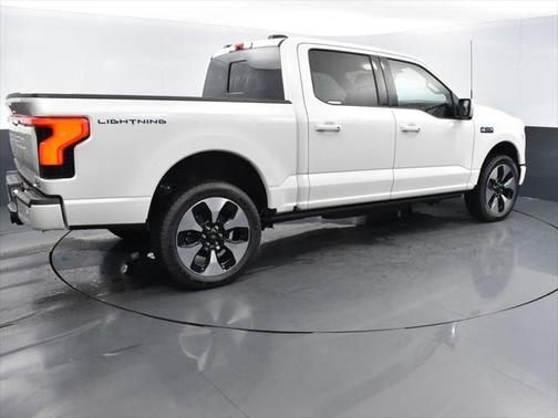 2025 Ford F-150 Lightning Platinum