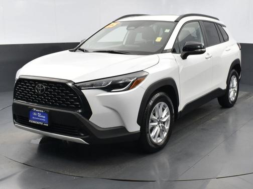 2025 Toyota Corolla Cross LE