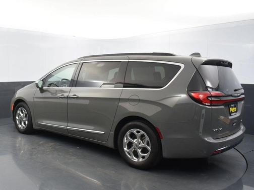 2022 Chrysler Pacifica Limited