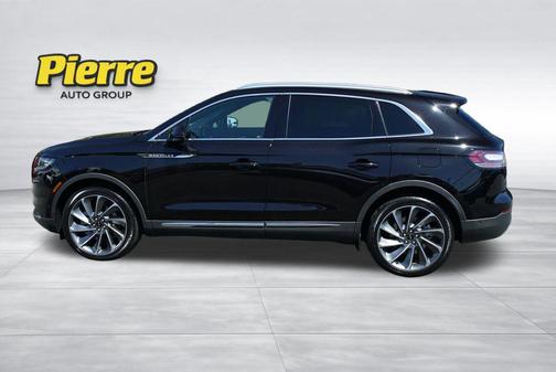 Infinite Black Metallic Clearcoat 2022 Lincoln Nautilus Reserve