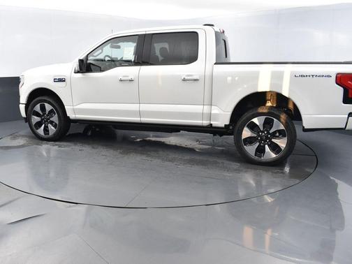 2025 Ford F-150 Lightning Platinum